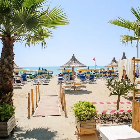 ベッド・アンド・ブレックファスト Bella Vista 3*