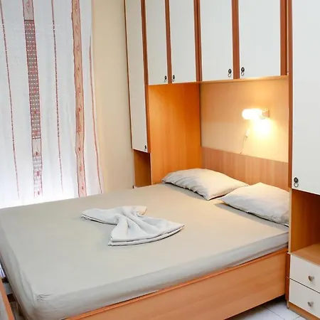 Frühstückspension Bella Vista 3*